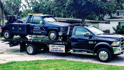 Law's Towing